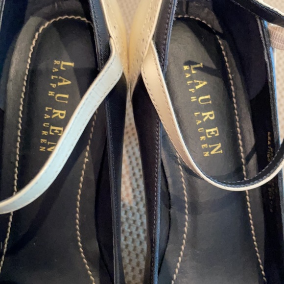 Ralph Lauren navy and cream strappy heels. - Picture 5 of 6